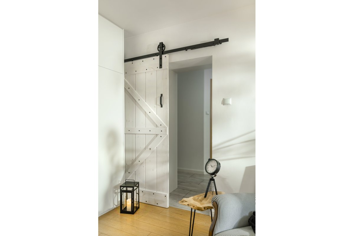 System przesuwny LOFT 200 cm czarny mat, drzwi przesuwne, duże koła